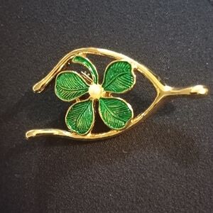 Elegant Gold and Green Clover Brooch